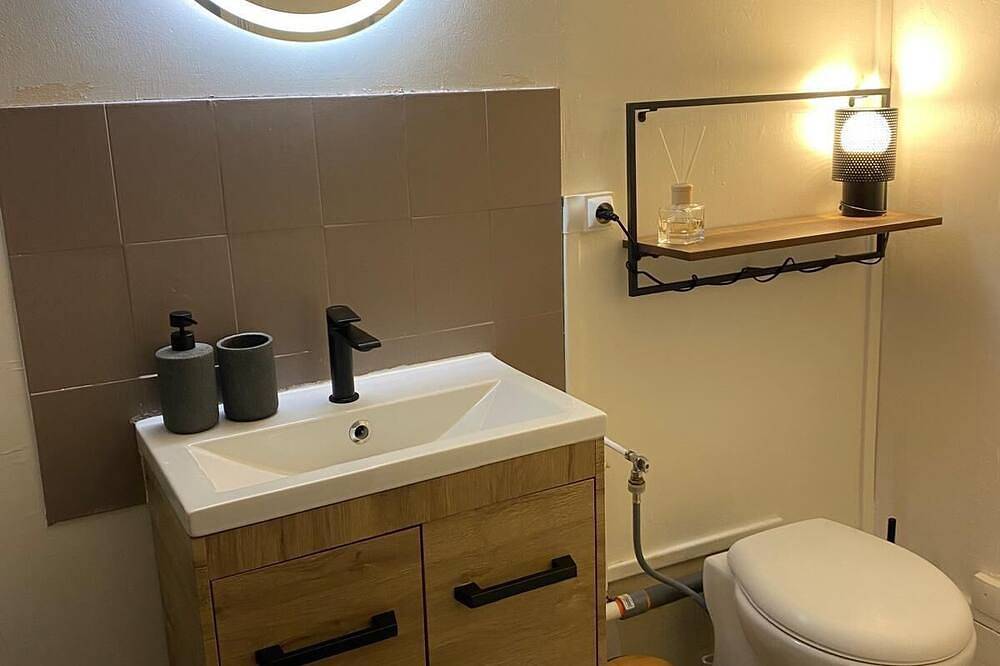 Apartamento entero, Studio - in the historic heart of Senlis in Senlis, Río Oise