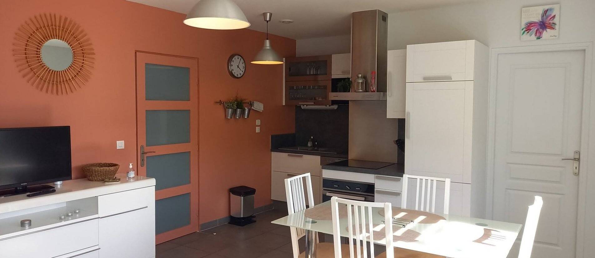 Entire apartment, 3* Gîte: Port & Beach, 50m from the Sea, South-Facing, Quiet Location in Fécamp, Le Havre region
