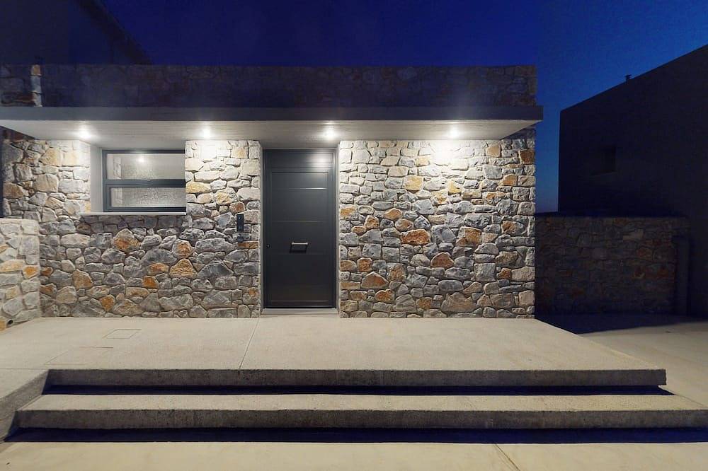 Daelia Villas Ii of 3 Luxury Villas, private pool, in an enclosed olive grove in North Aegean Islands