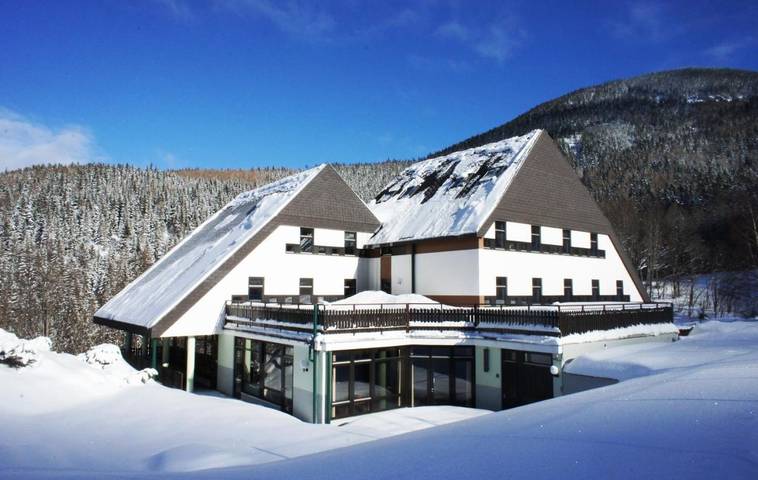 Hostel für 4 Personen, mit Terrasse und Garten sowie Sauna und Ausblick in Annaberg