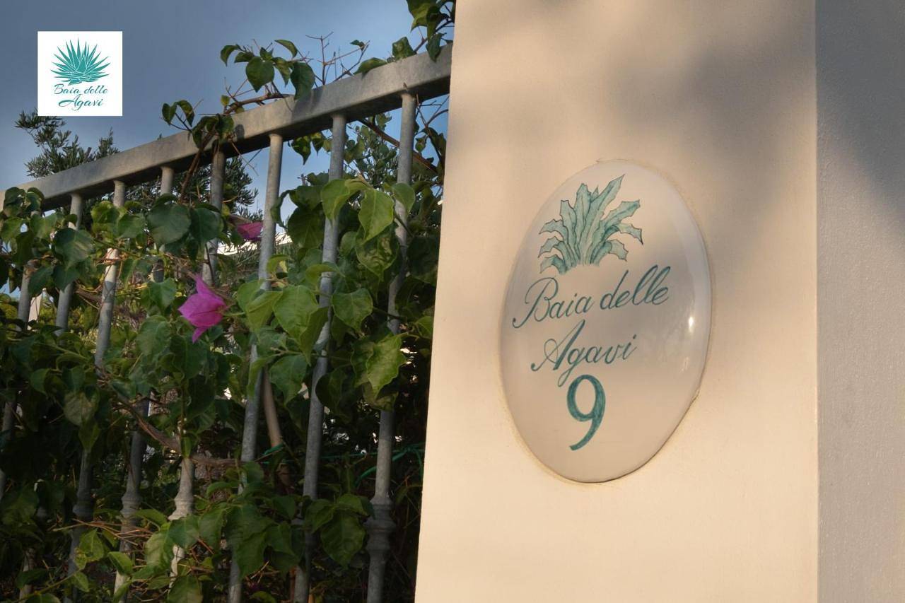 Baia Delle Agavi in Baia di Porto Cupo, Taranto