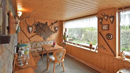 Ferienhaus für 5 Personen, mit Terrasse und Sauna sowie Garten, mit Haustier im Erzgebirge