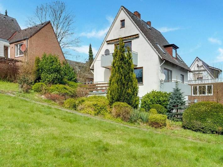 Ferienwohnung für 3 Personen, mit Balkon und Garten sowie Seeblick