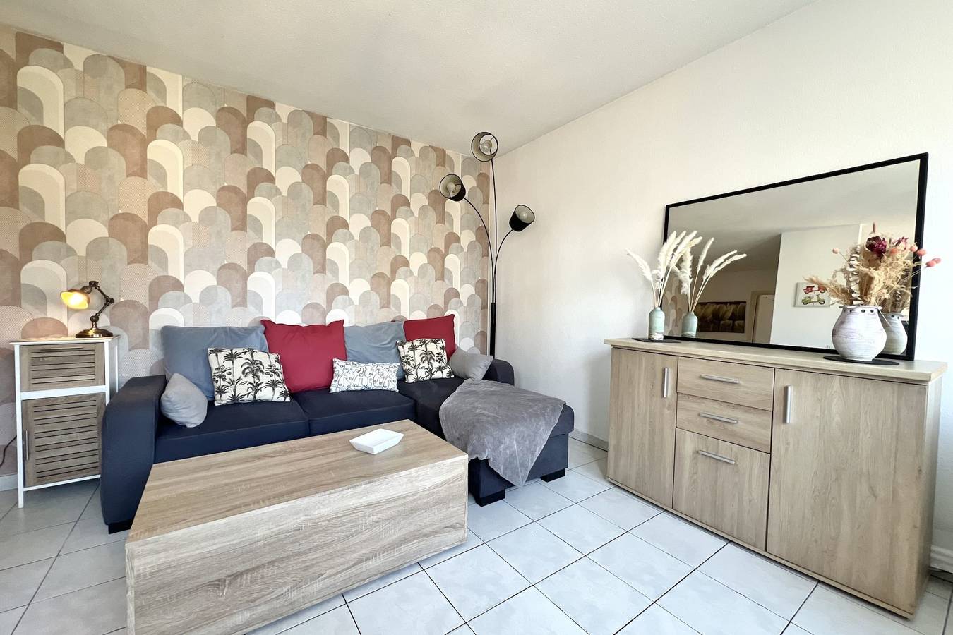 Appartement entier, Appart Lumineux à Golfe-Juan, parking & plages in Golfe-Juan, Vallauris