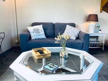 Cottage pour 4 personnes, avec jardin dans Landrellec