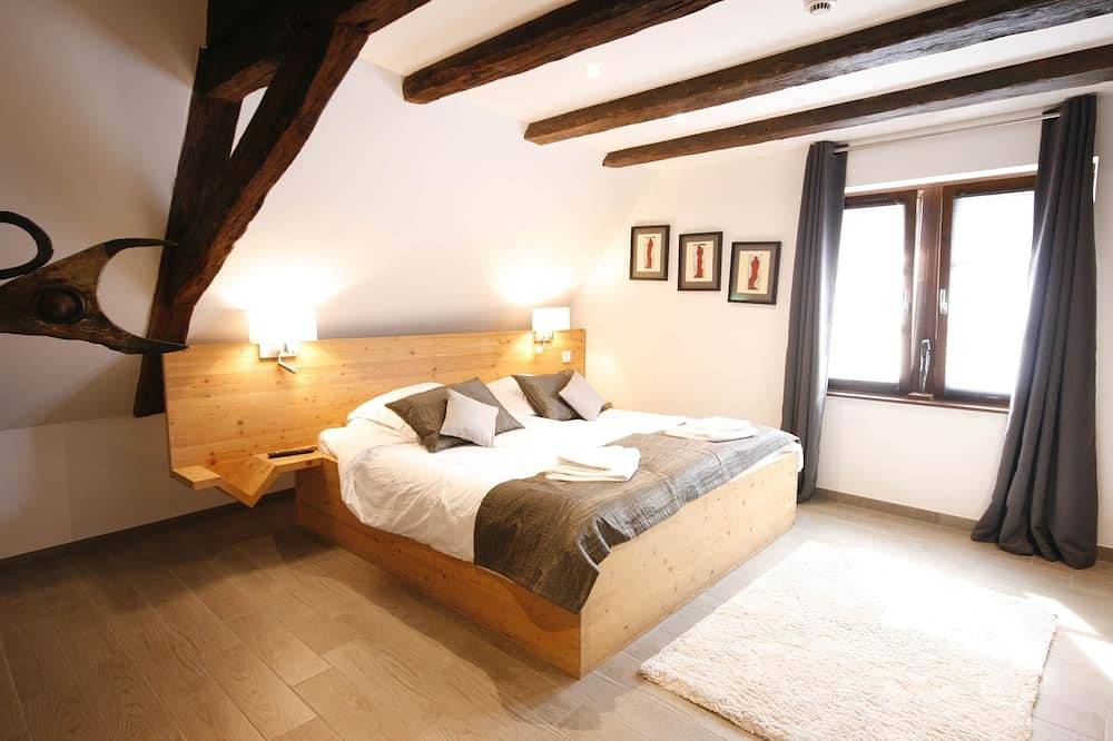 Entire apartment, App'Art - Le A **, Loft 4 people in Kaysersberg - 1 bedroom, 1 sleeping area in Kaysersberg, Parc naturel régional des Ballons des Vosges