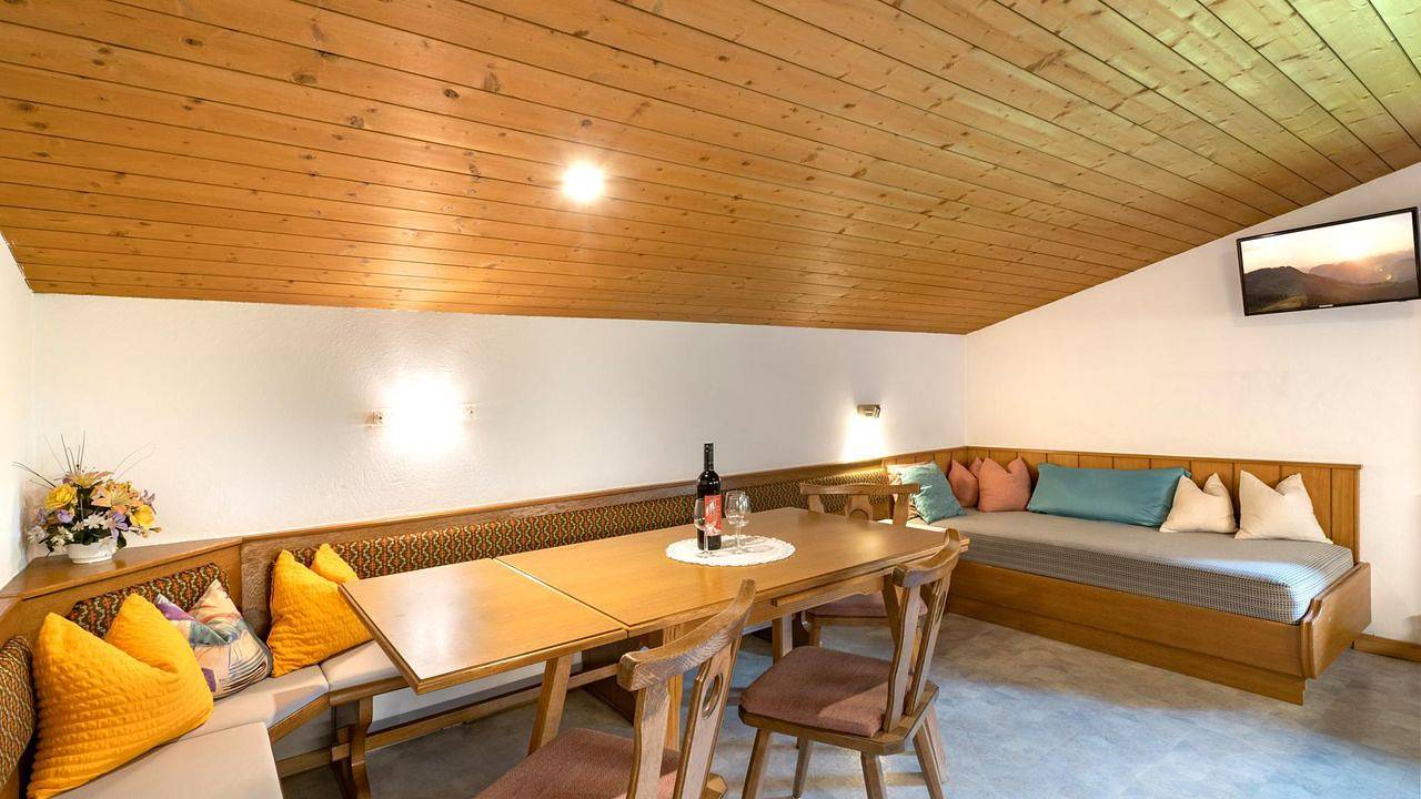 Entire holiday apartment, Ferienwohnung für 6 Personen (100 m²) in Aschau im Zillertal in Aschau im Zillertal, Tirolean lowland region