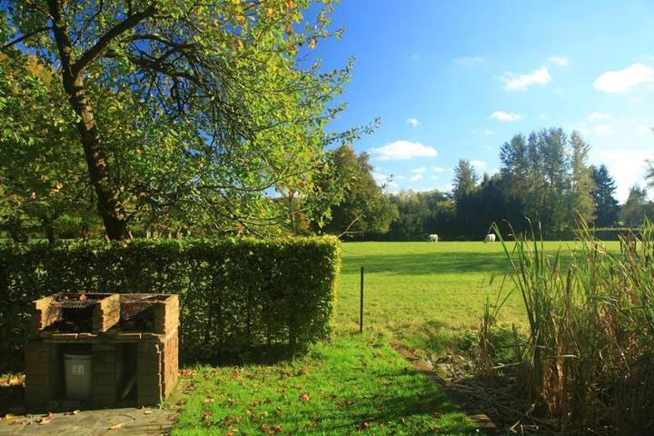 Location de vacances pour 15 personnes, avec terrasse à Momignies - 4