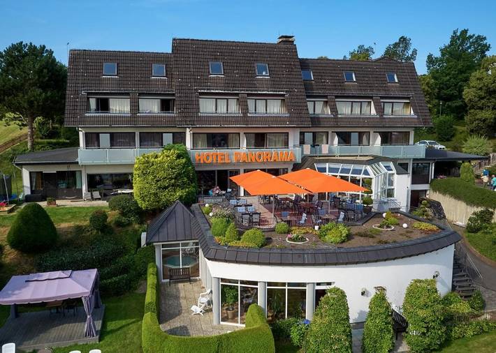 Hotel für 2 Personen, mit Whirlpool und Garten sowie Pool und Sauna in Daun
