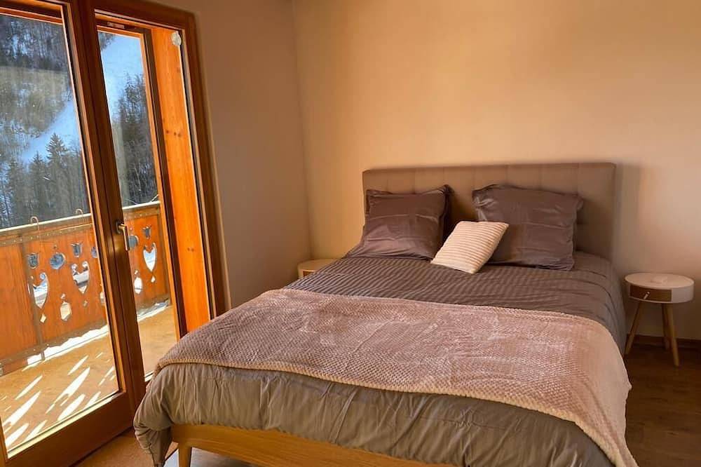 Family mountain chalet, Close to the Brasses ski slopes in Saint-Jeoire, Region Bonneville