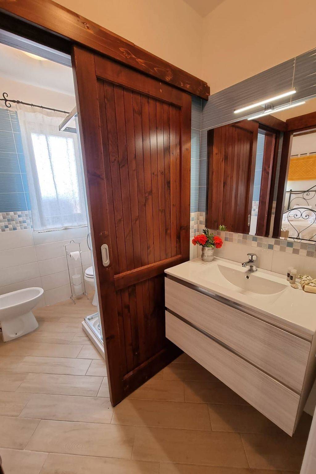 Apartamento entero, Encantador apartamento con piscina y cerca de la playa de Li Nibarraggi in Sassari, Nurra