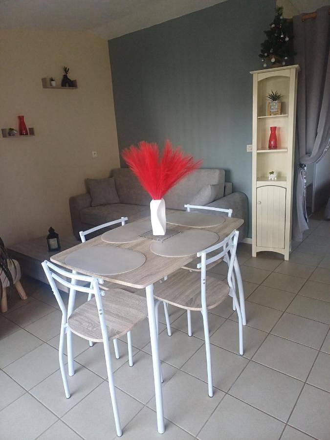 Gîte pour 4 personnes, avec Terrasse à Dissay