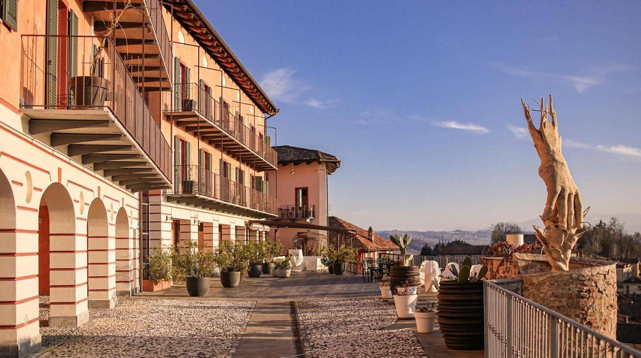 Felicin - Palazzo Boeri Panoramic Suites in Monforte d'Alba, Langhe