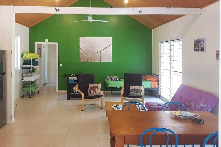 Holiday home for 5 people, with balcony, with pets in Great Barrier Reef