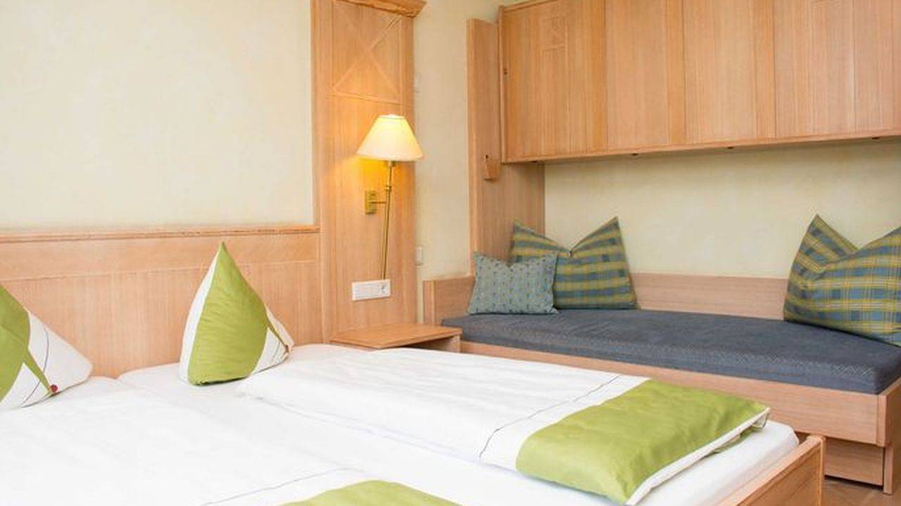 Doppelzimmer für 3 Personen (24 m²) in Rust in Europa-Park, Rust