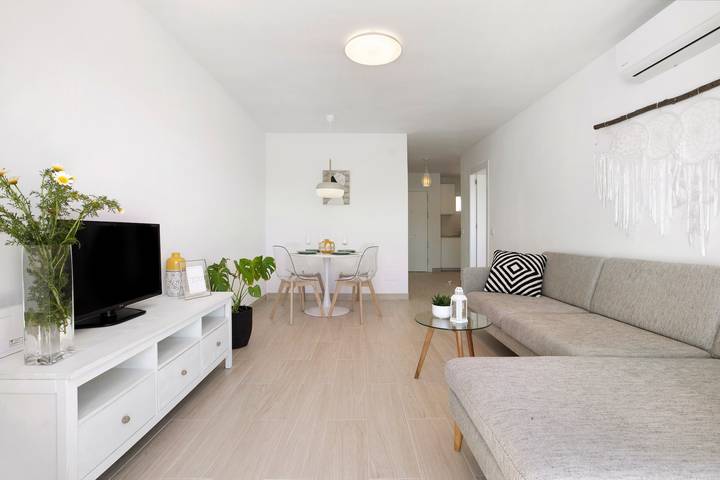 Appartement entier, Appartement 'Joya' avec piscine partagée, Wi-Fi et climatisation in Montemar Torremolinos, Torremolinos