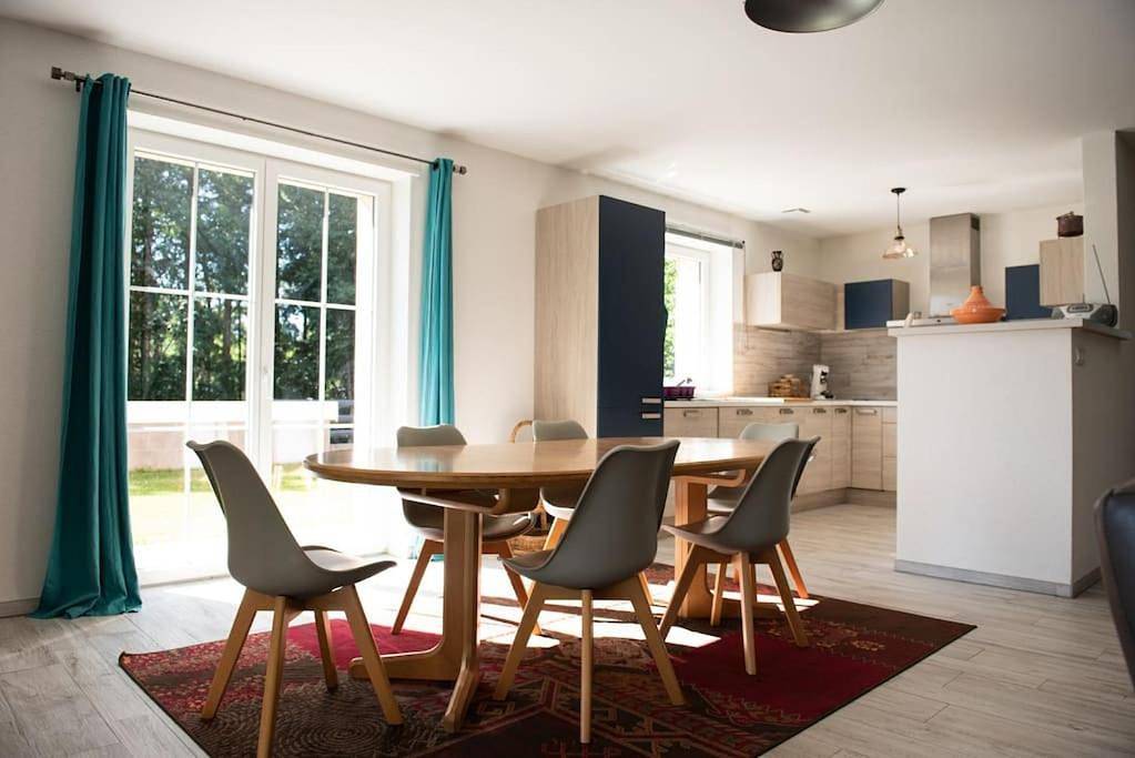 Villa with Private Pool in Ladignac-le-Long, Région de Limoges