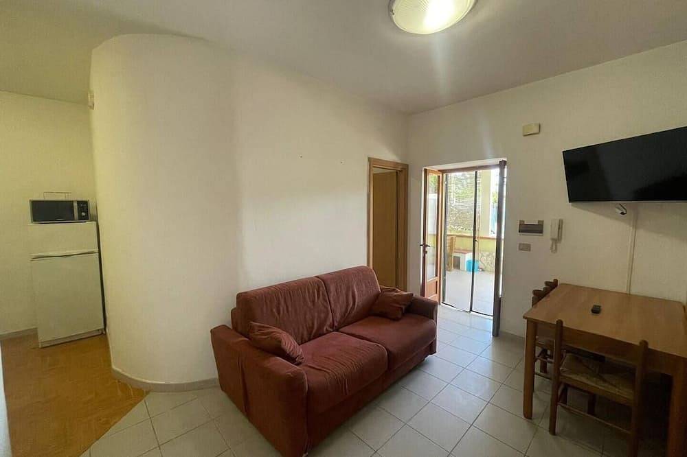 Appartamento intero, Comodo appartamento Trilocale con doppi servizi e a piano terra - Porticello in Vieste, Gargano