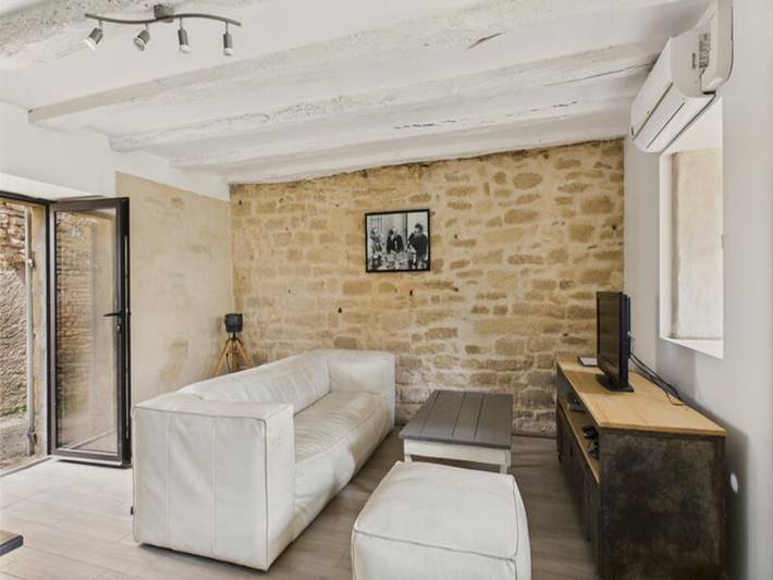 Gîte pour 5 personnes, avec terrasse, adapté aux familles à Saint-Léon-sur-Vézère - 2