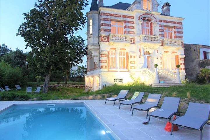 Villa pour 26 personnes, avec Balcon et Jardin à Royan