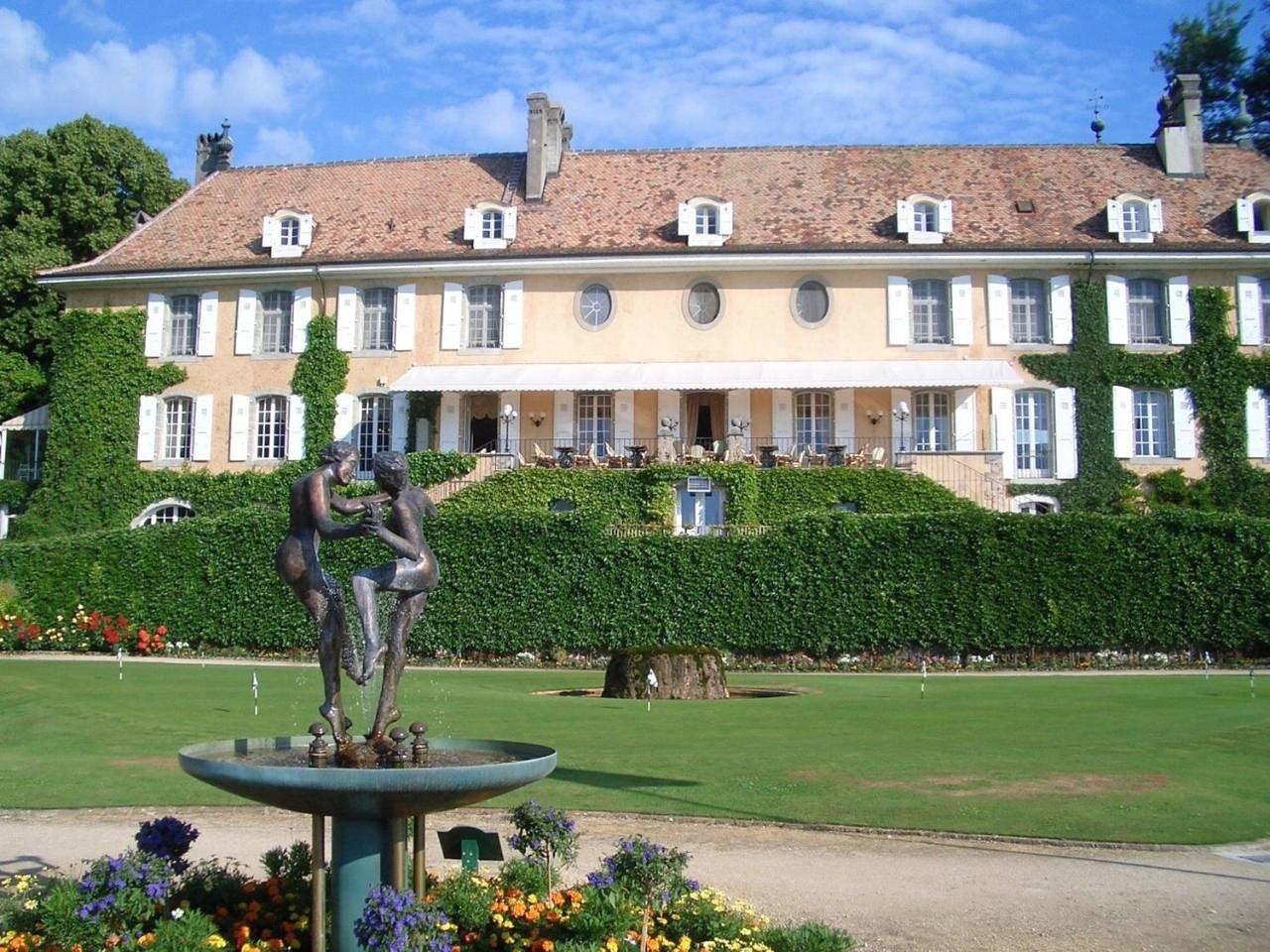 Château de Bonmont in Chéserex, Massif du Jura