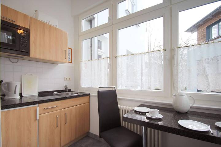 Apartamento entero, Strandnahe Ferienwohnung im klassischen Bäderstil - Villa Stranddistel FeWo 2.7 in Ostseebad Binz, Binz