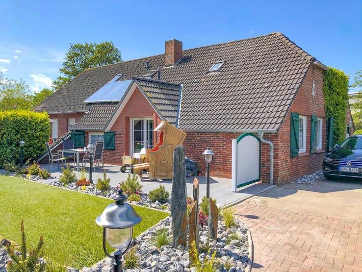 Ferienhaus für 8 Personen, mit Sauna und Garten in Dornumersiel