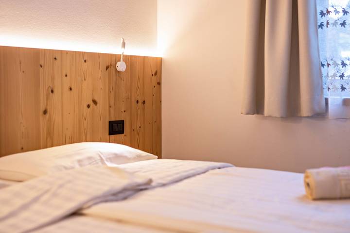 Chalet "Osmar Suite 1" with Mountain View, Balcony & Wi-Fi in Campitello di Fassa, Dolomiti Superski
