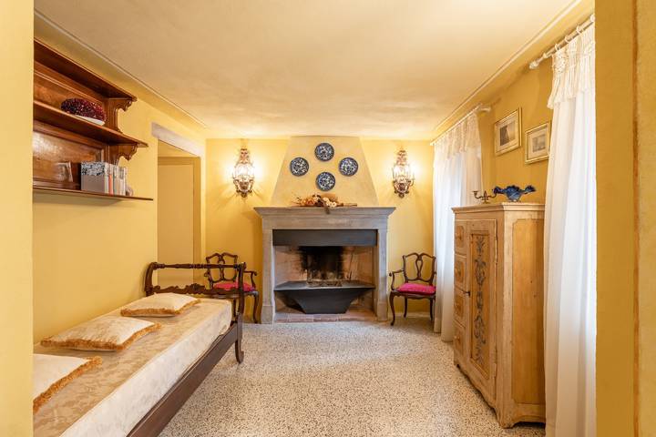 Apartamento inteiro, Apartamento 'Grillo Rosso 5' com jardim privado in Molazzana, Garfagnana