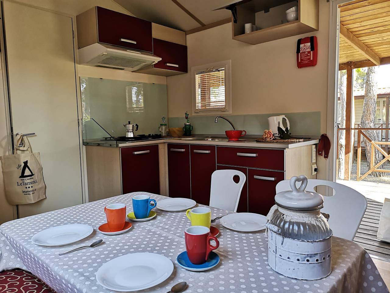 Feriendorf Le Tamerici Mobilehome Capri für 6 Personen in Cecina (desambiguación), Costa Etrusca