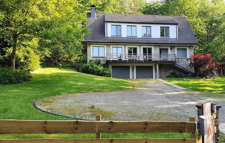 Maison de vacances pour 15 personnes, avec Jardin et Sauna dans les Hautes Fagnes