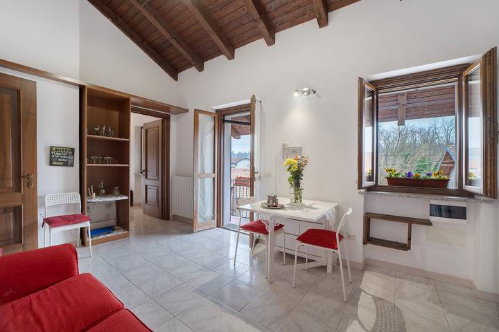 La Mansarda di Mariuccia na Cascina in Castelletto Sopra Ticino, Município de Castelletto Sopra Ticino