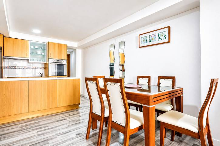 Apartamento entero, Apartamento 'Benidorm Poniente' con piscina comunitaria in Benidorm, Costa Blanca