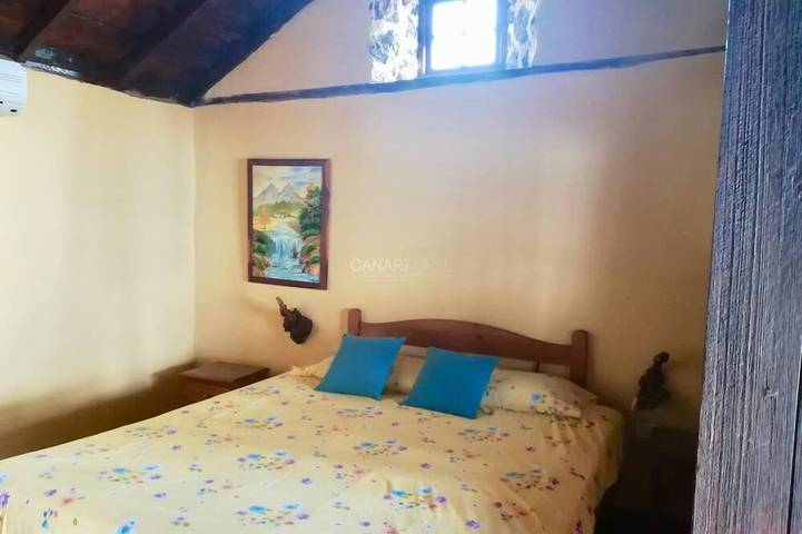 Traditional Canarian Retreat: Casa Francisco with Private Pool, Terrac in Fagundo, Puntagorda