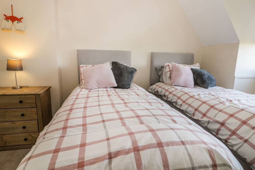 1 Woodhouse Cottages, pet friendly, with a garden in Skirlaugh in Yorkshire del Este