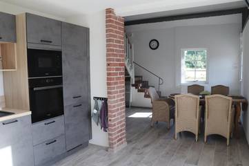 Gîte pour 4 personnes, avec jardin et jacuzzi, adapté aux familles à Tournai