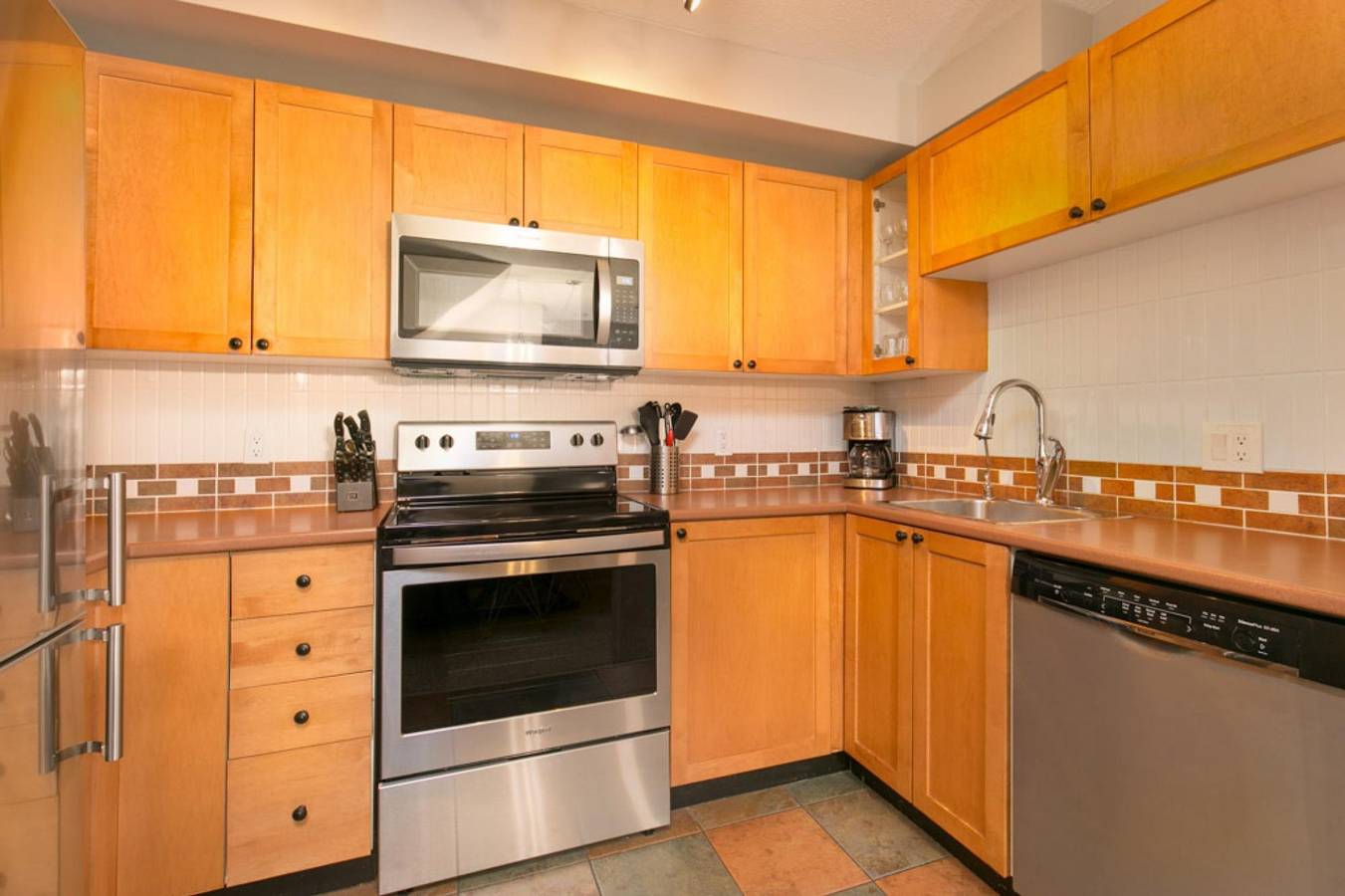 Geheel appartement, 2Br Townhome with private hot tub and pool. Gr 90 in Whistler, Whistler Blackcomb