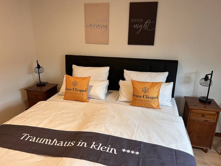 Ferienhaus für 8 Personen, mit Terrasse und Whirlpool sowie Garten in Kalkar