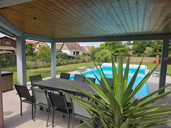 Location de vacances pour 8 personnes, avec vue ainsi que jardin et piscine à Plobsheim - 2