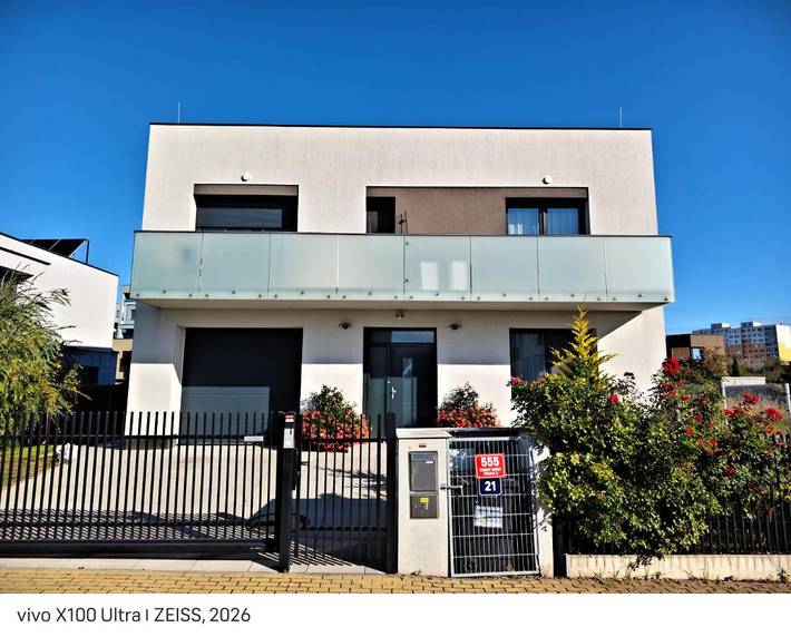 Villa per 10 persone, con Balcone e Idromassaggio nonché Terrazza e Giardino a Praga