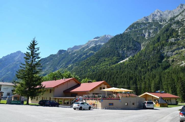 BnB für 2 Personen, mit Terrasse und Garten sowie Kinderpool und Sauna in Leutasch