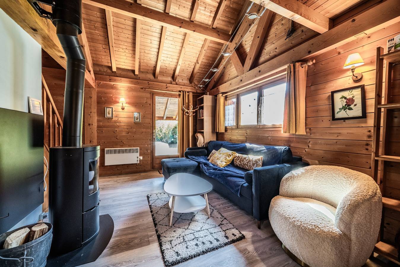 Chalet „6p Classique – Les Gentianes“ mit Bergblick, privater Terrasse und Wlan in Verchaix, Region Bonneville