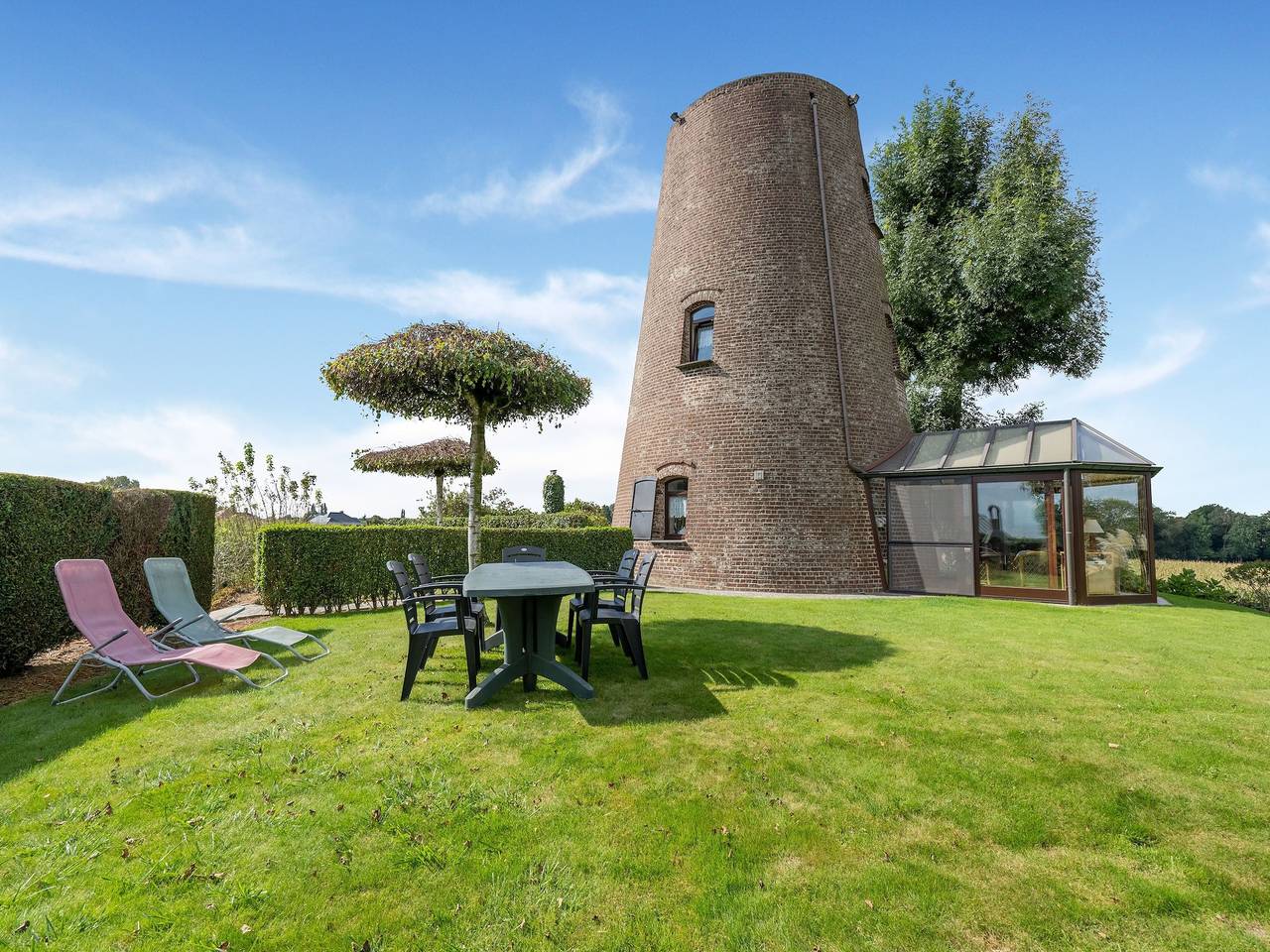 Charming Nieuwpoort Mill Retreat in Zottegem, East Flanders