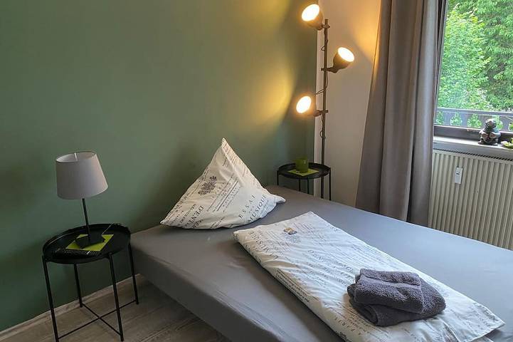 Ganze Wohnung, FeWo Brisko - Ferien in ruhiger Lage mit vielen Möglichkeiten in Rösrath, Rheinisch-Bergischer Kreis