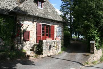 Maison de vacances pour 4 personnes, avec vue et jardin, animaux acceptés dans le Cantal