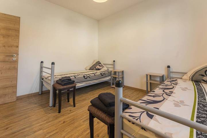 Ganze Wohnung, Modernes und gemütliches Apartment für bis zu 3 Personen in Ebersheim (Mainz), Mainz