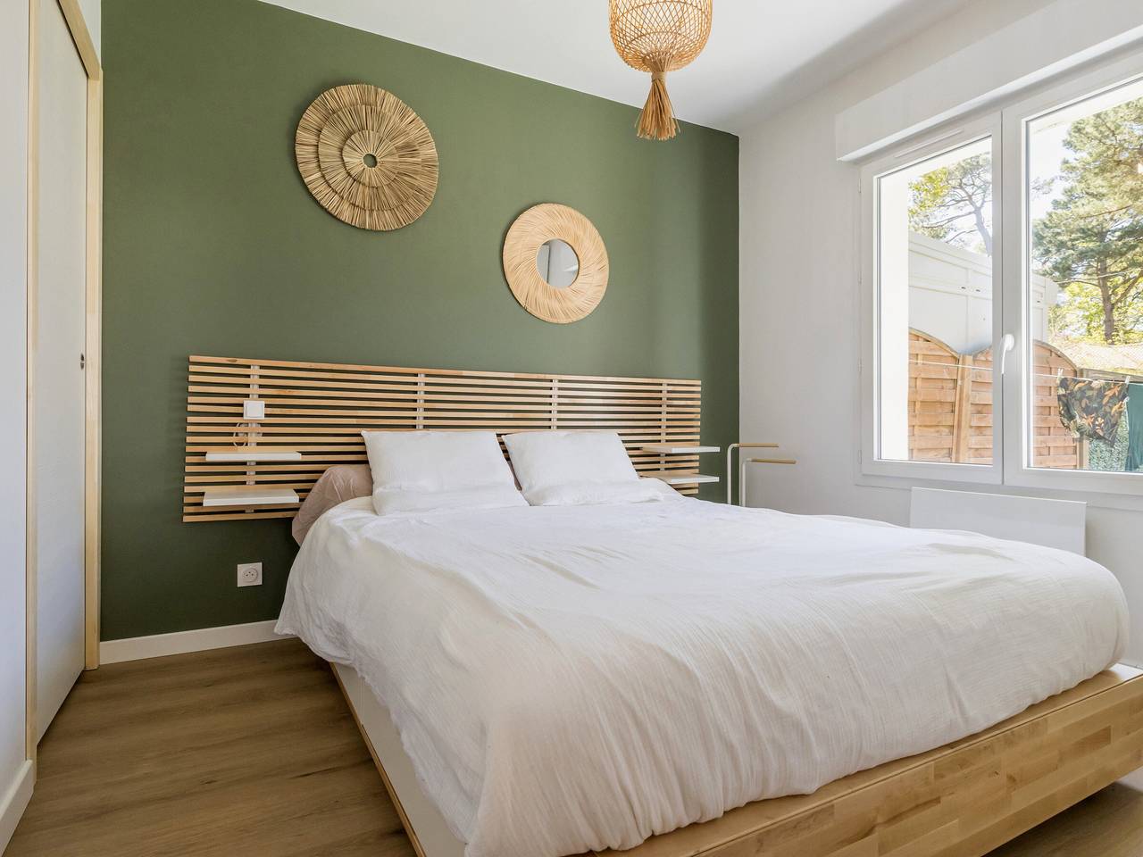 Maison rénovée 2023 à 300m de la mer avec terrasse, jardin clos, clim et wifi in Saint-Brévin l'Océan, Saint-Brevin-les-Pins