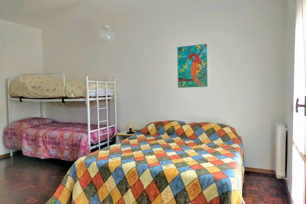 Ganze Wohnung, Oleander vacation apartment in Fano between sea and city center - near hospital in Fano, Fano (Gemeinde)