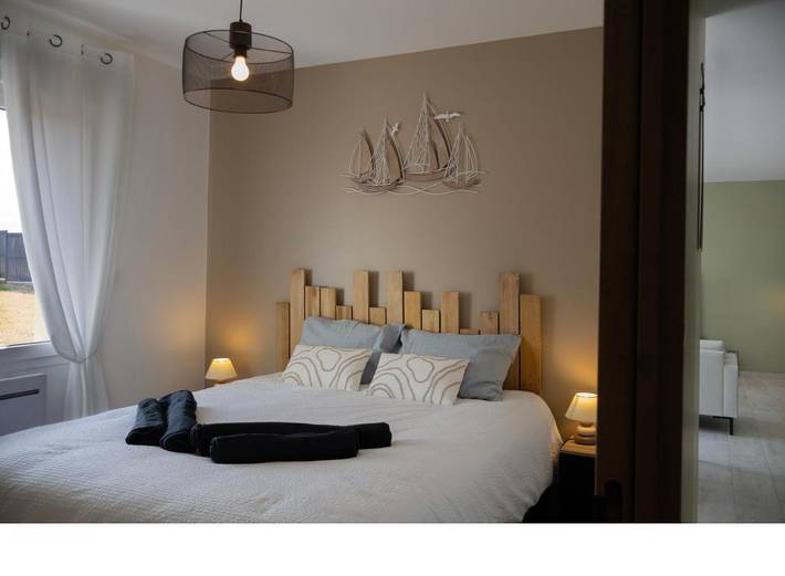 Location de vacances pour 6 personnes, avec jardin et vue, animaux acceptés à Saint-Angeau - 2