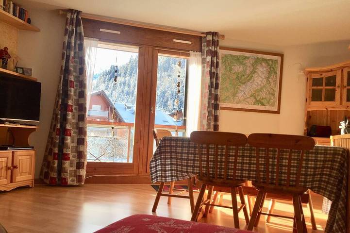 Gîte pour 6 personnes, avec balcon et jardin dans Office De Tourisme Des Contamines Montjoie